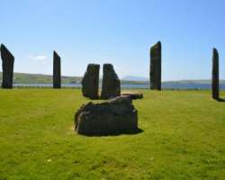 There are four megaliths of a henge which is called Standing Stones of Stenness. The biggest stone here is about six meters high.